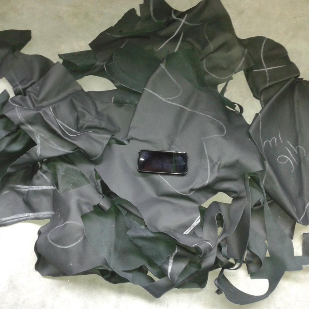 Retalho de peles, couro.